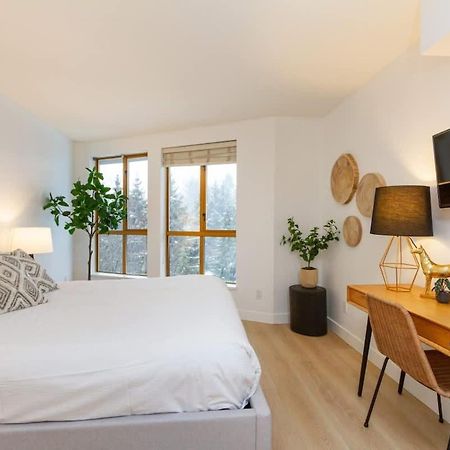 Renovated 1Bed-1Bath In Village With Pool, Hot Tub, And Sauna Whistler Luaran gambar