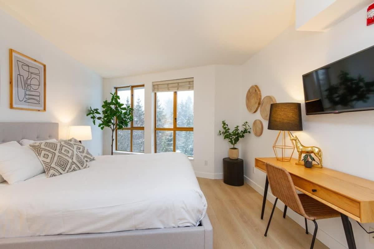 Renovated 1Bed-1Bath In Village With Pool, Hot Tub, And Sauna Whistler Luaran gambar
