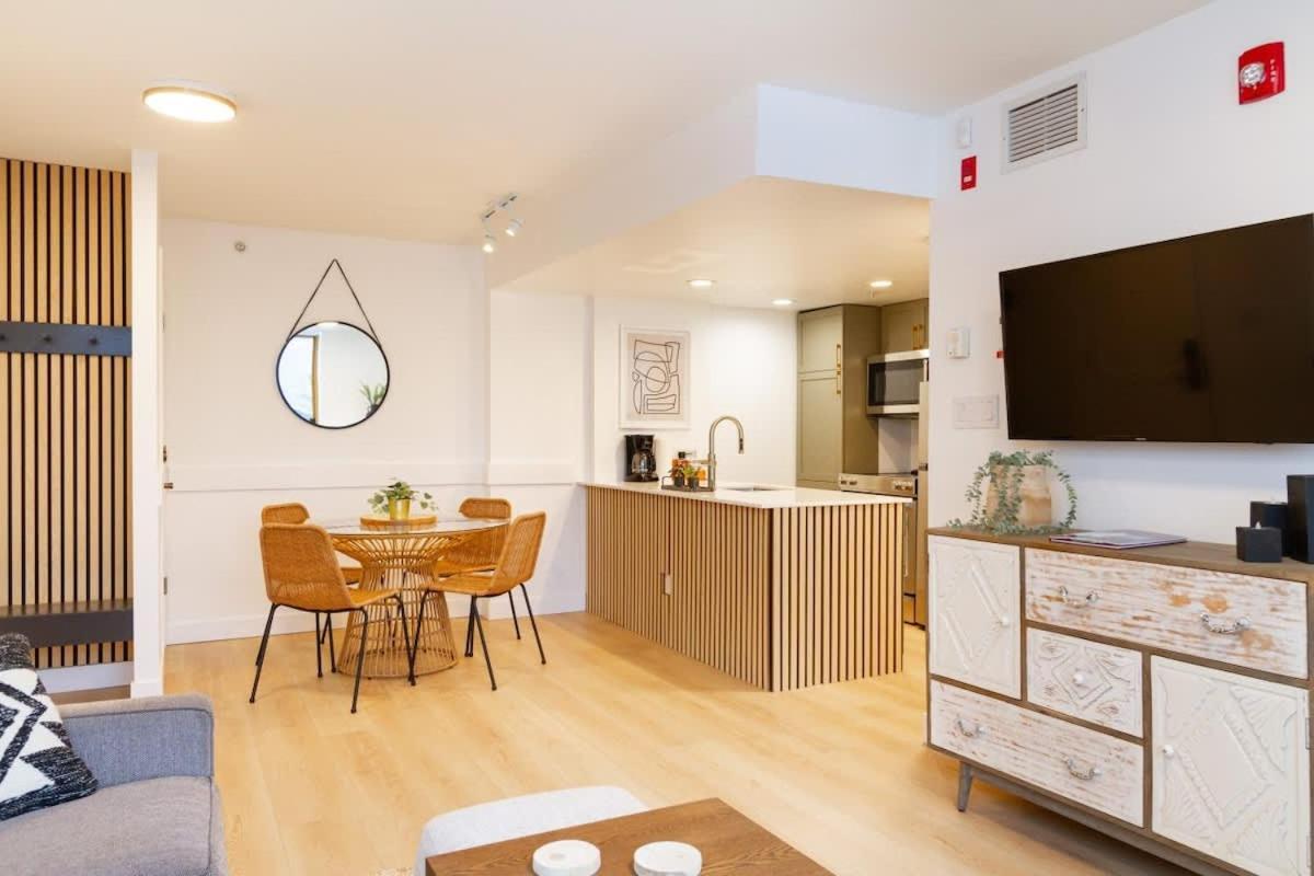 Renovated 1Bed-1Bath In Village With Pool, Hot Tub, And Sauna Whistler Luaran gambar